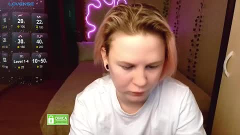 chloue and Gretta online show from February 2025 04:32:01 PM