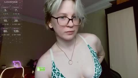 chloue and Gretta online show from March 2026 07:24:02 PM