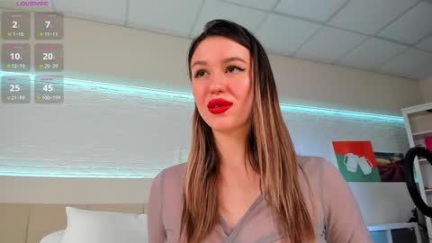 Snapshot of _emiliaa_ chatting on February 2025 06:26:02 AM Milana online show from February 2025 06:26:02 AM