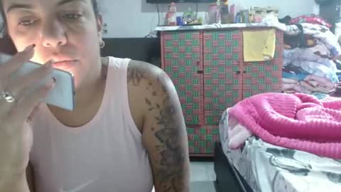Snapshot of _emilimilf chatting on July 2026 02:42:02 PM _emilimilf online show from July 2026 02:42:02 PM