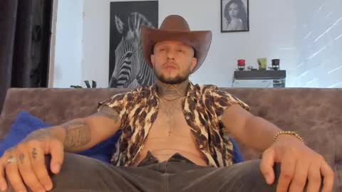 Emilio online show from February 2025 01:52:01 AM