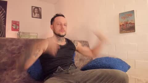 Emilio online show from November 2025 09:31:01 AM