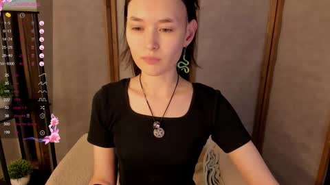 _emily__strike_ online show from November 2025 09:40:01 AM