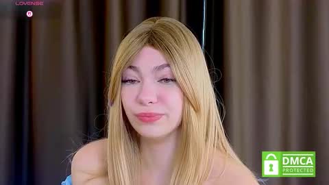 Emily online show from October 2025 08:35:01 AM