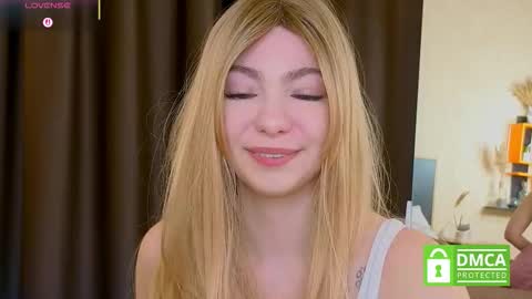 Emily online show from October 2025 08:35:02 AM