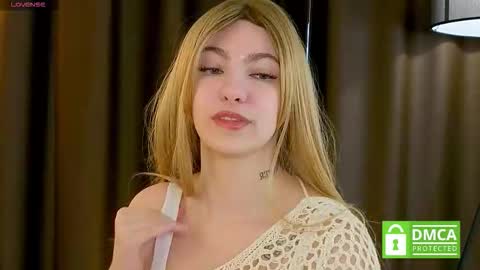 Emily online show from October 2025 08:20:02 AM