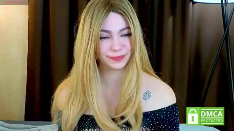 Emily online show from November 2025 08:25:01 AM