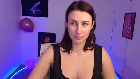 Snapshot of _emma_lay chatting on March 2025 10:37:02 AM Emma online show from March 2025 10:37:02 AM