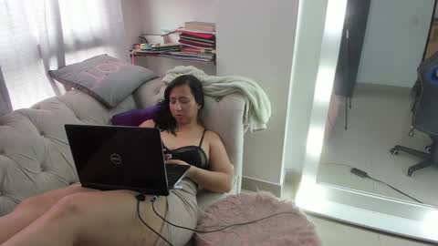 Emma online show from December 2024 08:10:02 PM