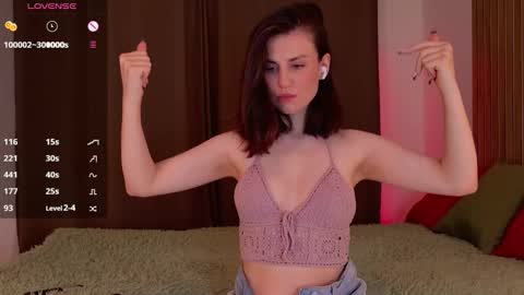 Snapshot of _esmeraldiyaa_ chatting on December 2025 01:23:02 AM _esmeraldiyaa_ online show from December 2025 01:23:02 AM