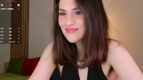 Snapshot of _esmeraldiyaa_ chatting on February 2026 09:55:02 PM _esmeraldiyaa_ online show from February 2026 09:55:02 PM