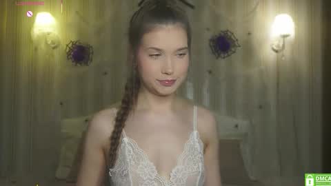 Alice online show from November 2025 09:02:02 PM