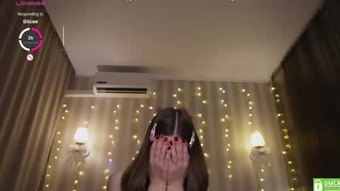 Alice online show from December 2025 05:20:01 PM