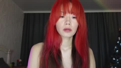 EveEva online show from December 2024 11:39:02 AM