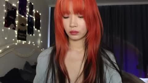 EveEva online show from February 2025 06:15:02 AM