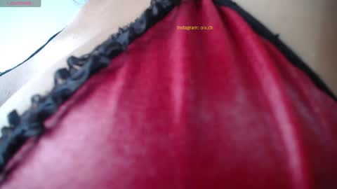  Exa help me position myself with your thumb up thanks  online show from January 2025 05:13:01 PM