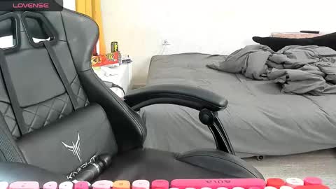 Alis online show from October 2025 09:43:02 AM