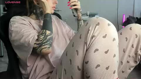 Alis online show from November 2025 09:44:02 AM