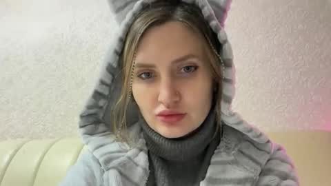 Snapshot of _florinika_ chatting on October 2025 09:04:02 PM Flora online show from October 2025 09:04:02 PM