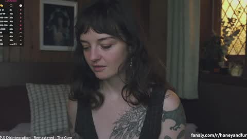 Snapshot of _freckles chatting on April 2026 10:05:01 PM Jacqui Queen goddess motorcycle mozzarella Jaq next livestream see bio online show from April 2026 10:05:01 PM