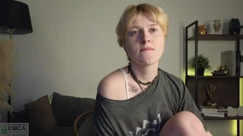 Snapshot of _freirene chatting on April 2026 02:22:01 PM Iren online show from April 2026 02:22:01 PM