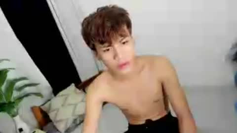 _gelo69_ online show from July 2026 04:32:02 PM