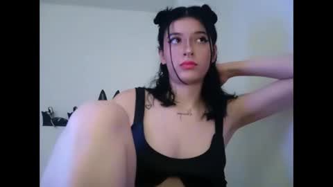 Snapshot of _genesid_dixton chatting on February 2025 07:47:02 PM Mia-foster online show from February 2025 07:47:02 PM