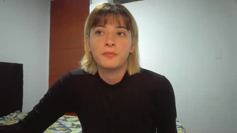 Mia-foster online show from April 2026 01:51:01 AM