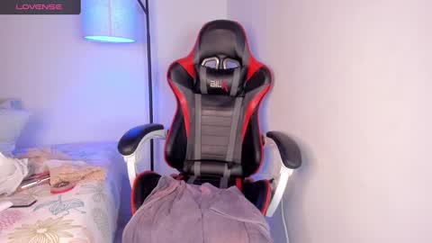 G I O V A online show from January 2025 11:00:02 PM