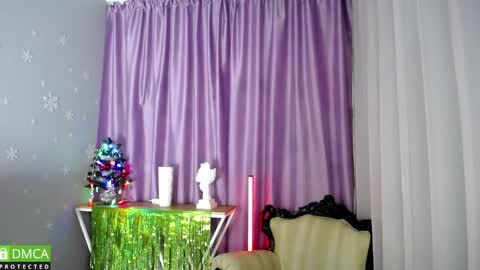 _greybunny_ online show from January 2025 11:10:01 AM