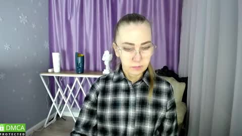 _greybunny_ online show from January 2025 09:08:01 AM