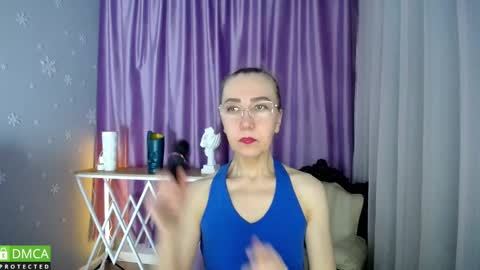 _greybunny_ online show from January 2025 02:02:02 PM