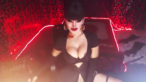 Snapshot of _hailyourqueenx chatting on December 2024 01:01:02 AM GoDDess Chloe online show from December 2024 01:01:02 AM