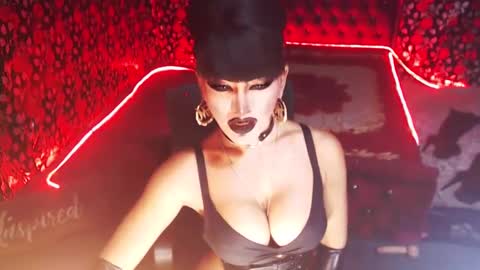 Snapshot of _hailyourqueenx chatting on December 2024 03:11:02 AM GoDDess Chloe online show from December 2024 03:11:02 AM