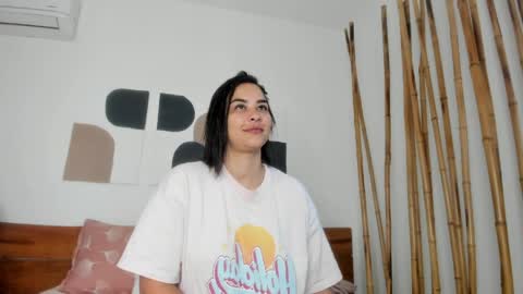 Hanna johnson online show from April 2026 05:00:01 PM