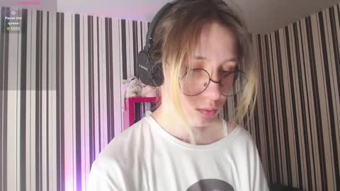 Snapshot of _hanna_moon_ chatting on January 2025 08:54:01 AM Hannaolotl online show from January 2025 08:54:01 AM