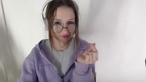 Snapshot of _hanna_moon_ chatting on February 2026 01:05:02 PM Hannaolotl online show from February 2026 01:05:02 PM