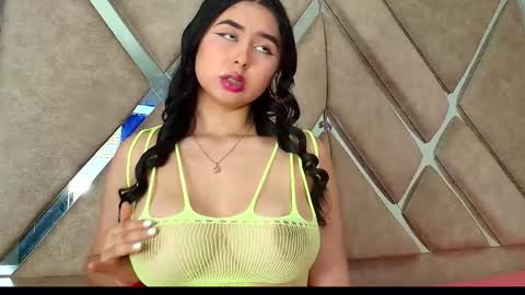 Snapshot of _hannahst chatting on November 2025 03:27:02 AM _hannahst online show from November 2025 03:27:02 AM