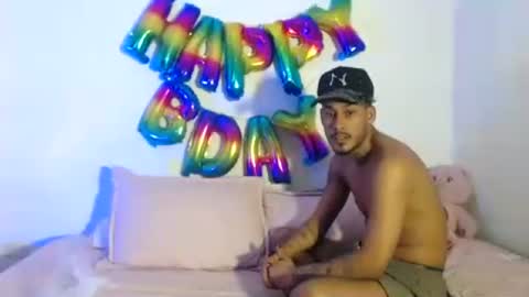 KEYLA Y SAMUEL online show from July 2026 05:25:02 AM