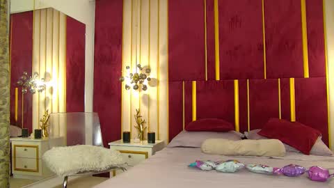 Snapshot of _hot_neighbour chatting on October 2025 04:23:02 AM _hot_neighbour online show from October 2025 04:23:02 AM