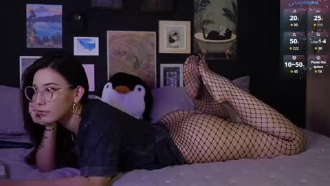 Snapshot of _irene97 chatting on September 2025 12:43:02 AM Irene online show from September 2025 12:43:02 AM