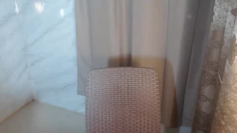 Snapshot of _ishi chatting on December 2025 01:05:02 PM Ishi online show from December 2025 01:05:02 PM