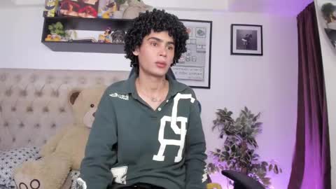 Snapshot of _jaay77 chatting on December 2024 10:26:02 PM Jay online show from December 2024 10:26:02 PM