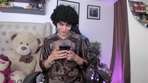 Snapshot of _jaay77 chatting on December 2024 09:45:01 PM Jay online show from December 2024 09:45:01 PM