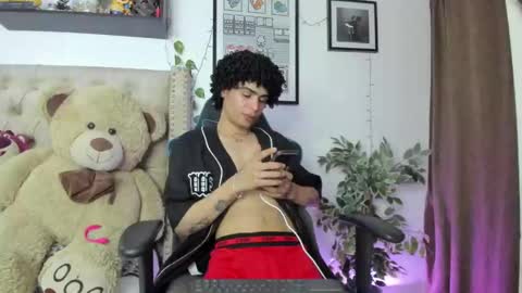 Snapshot of _jaay77 chatting on December 2024 12:31:01 AM Jay online show from December 2024 12:31:01 AM