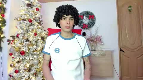 Snapshot of _jaay77 chatting on December 2024 07:43:01 PM Jay online show from December 2024 07:43:01 PM