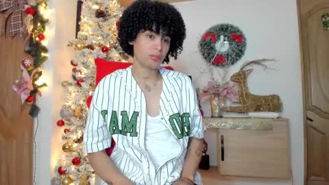 Snapshot of _jaay77 chatting on January 2025 05:10:01 PM Jay online show from January 2025 05:10:01 PM