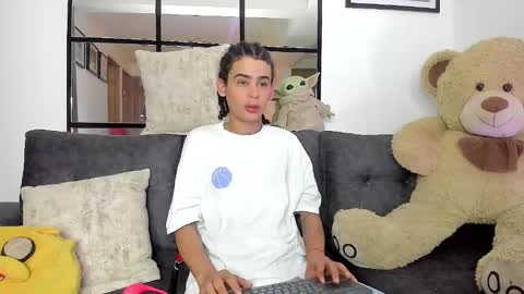 Snapshot of _jaay77 chatting on January 2025 02:50:01 AM Jay online show from January 2025 02:50:01 AM