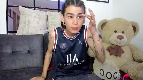 Snapshot of _jaay77 chatting on January 2025 11:38:01 PM Jay online show from January 2025 11:38:01 PM