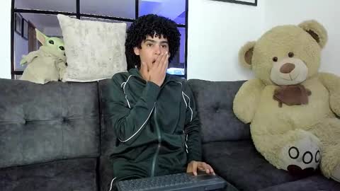 Snapshot of _jaay77 chatting on January 2025 01:04:01 AM Jay online show from January 2025 01:04:01 AM